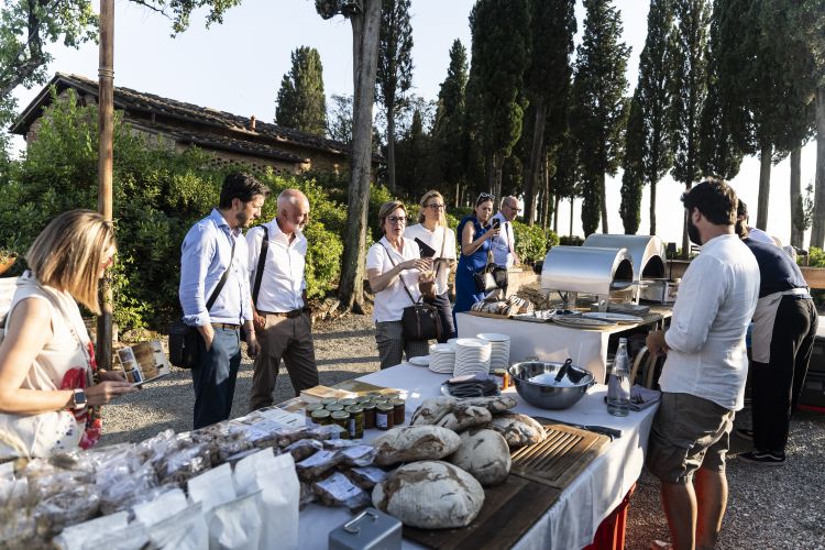 I fornitori di Villa Petriolo hanno presentato dal vivo le loro produzioni con golose degustazioni
