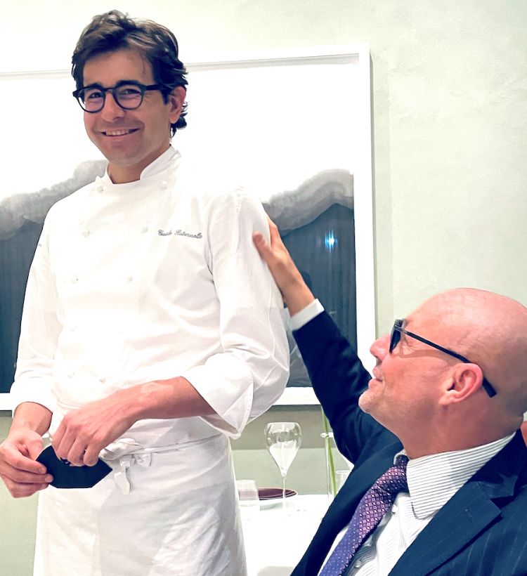 Il direttore del Park Hyatt Milano, Simone Giorgi, con lo chef Guido Paternollo del Pellico 3, il nuovo ristorante gourmet del 5 stelle lusso di Milano
