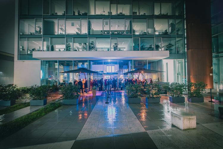 Bluesquare a Milano: il locale fuori e dentro