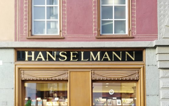 La pasticceria Hanselmann, a St.Moritz
