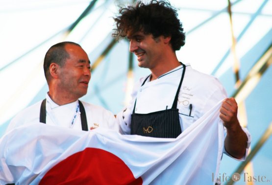 Haruo Ichikawa e Lorenzo Lavezzari, co-chef del ristorante Iyo di Milano, primo ristorante giapponese di sempre a ottenere una stella Michelin nell'edizione italiana (nella foto di LifeTaste, dopo aver vinto il Campionato mondiale del tonno a Carloforte nel 2014)