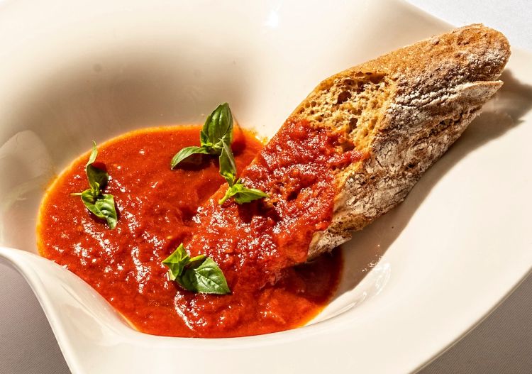 Il ragù napoletano proposto a colazione dal Villa
