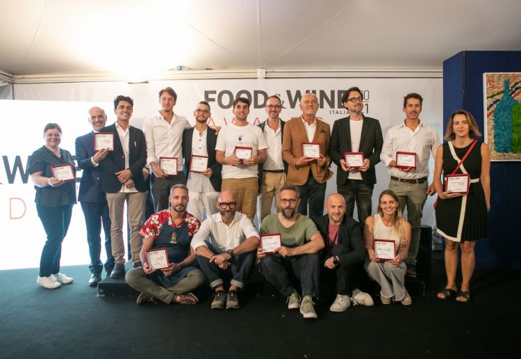 Foto di gruppo dei premiati di Food&Wine Italia
