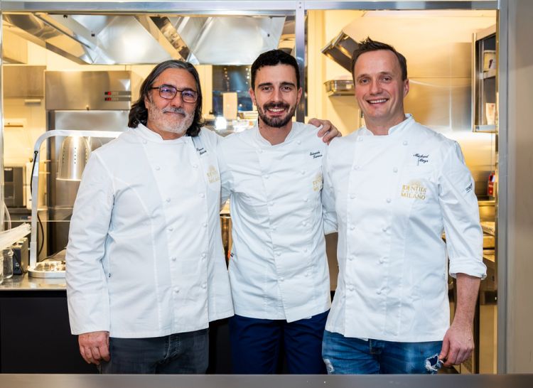 I due ospiti con Edoardo Traverso, executive chef di Identit&agrave; Golose Milano
