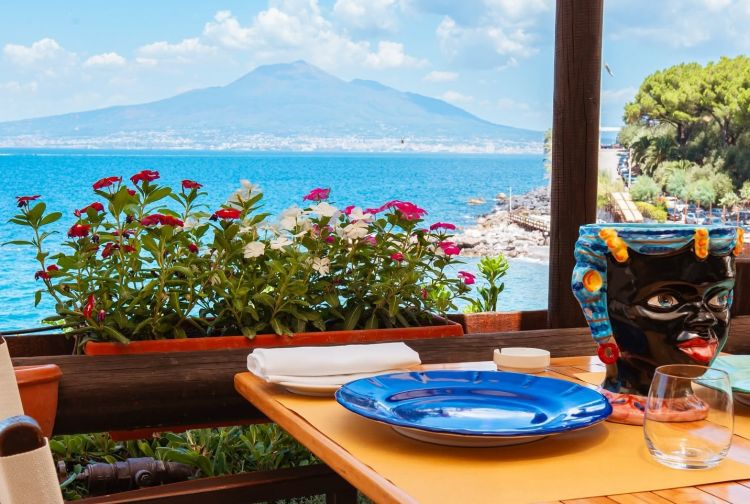 La vista dal ristorante Il Bikini di Vico Equense