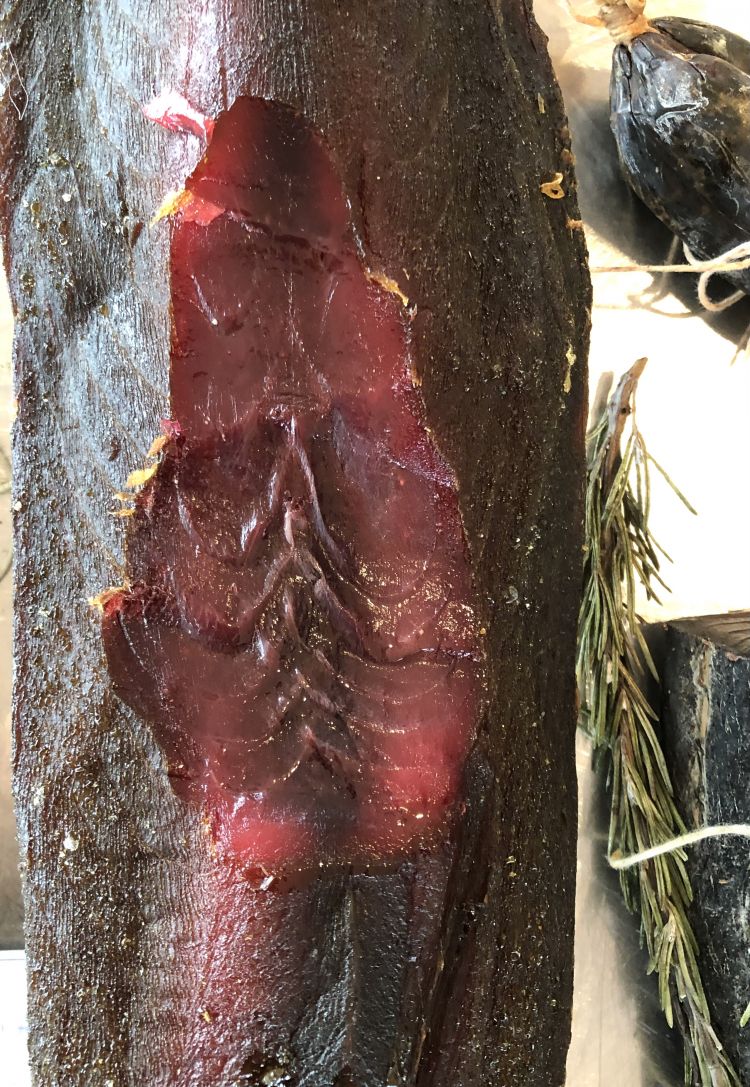 Il prosciutto di tonno alletterato
