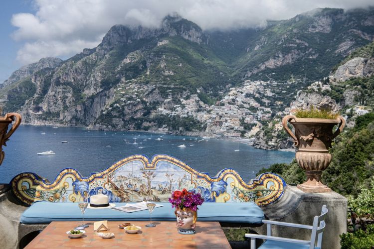 Il San Pietro di Positano, primo (ex aequo con alt