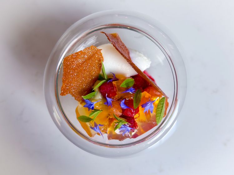 Lampone e peperone è il Dessert della bella stagi