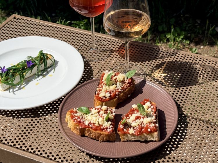 Bruschetta di pane di&nbsp;Luca Pezzetta, pomodoro infornato, miele e gran gessato&nbsp;Ammano

