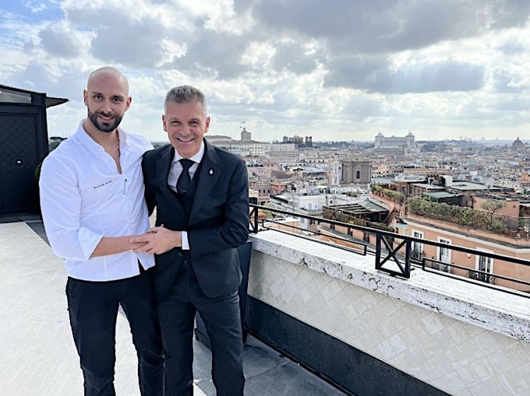 Andrea Antonini e Marco Amato, lo chef dell'Imago con chi fino all'autunno 2025 è stato il restaurant manager del ristorante dell'hotel Hassler per diventarne il food&wine manager (foto Gabriele Zanatta)