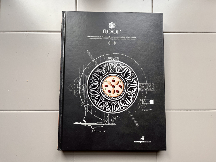 For more details, see "Noor" published by Montagud in Spanish and English. It explains in every detail the first three tasting menus served at the restaurant (2016-2018). You can buy it here
