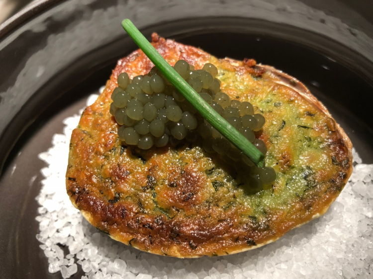 Breton clam, herb panure, spherifications of wakame seaweed

