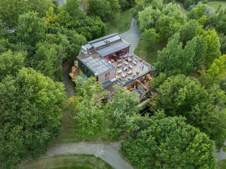 Il ristorante Eden è inserito armoniosamente nell