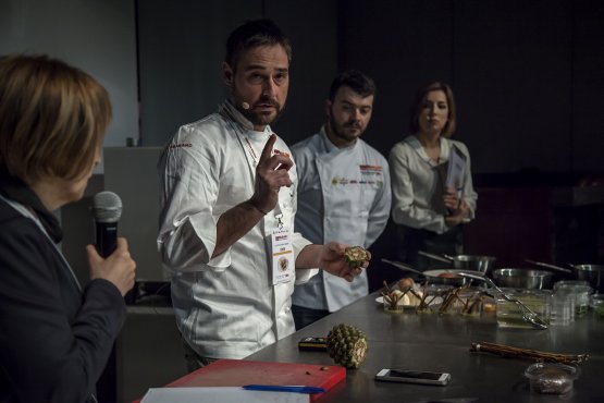 La cucina di prossimità di Miguel de la Cruz de La Botica de Matapozuelos, in Spagna a Valladolid
