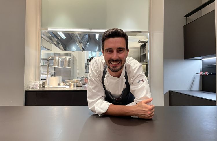 Edoardo Traverso, executive chef, nel suo ambiente