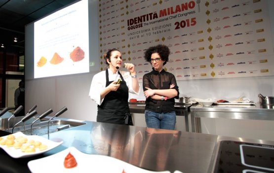 Con Sonia Gioia, Caterina Ceraudo di Dattilo, Strongoli (Crotone), la Calabria che non c'era