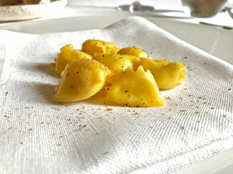 Raviolo with caciocavallo and Timut pepper 
