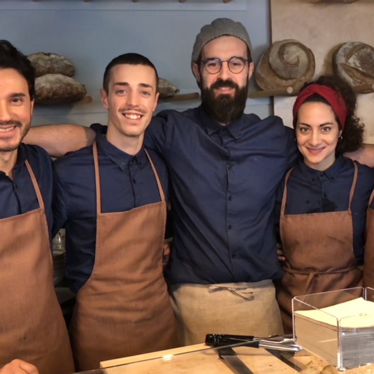 Lo staff di Crosta progetto di pane e pizza aperto