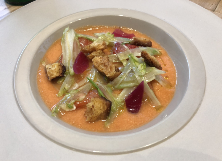 Gazpacho, gamberi rossi e puntarelle