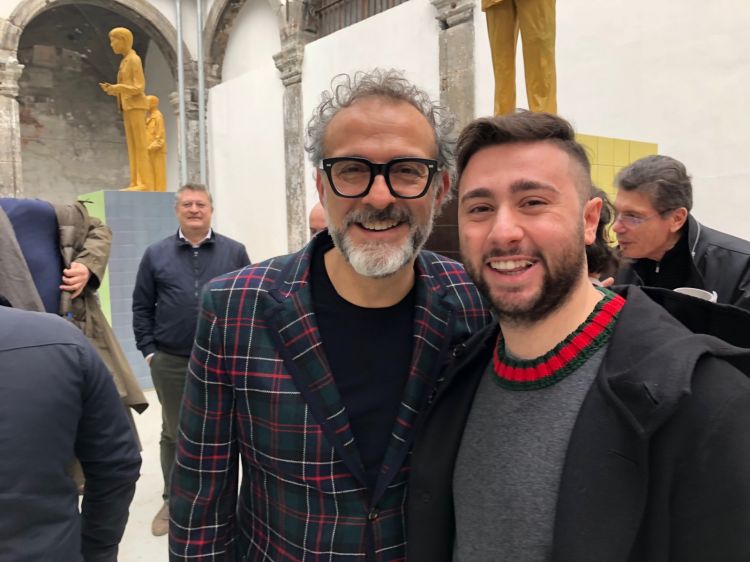 Ciro Oliva con Massimo Bottura all'inaugurazione del Social Table di Napoli, il 14 dicembre scorso
