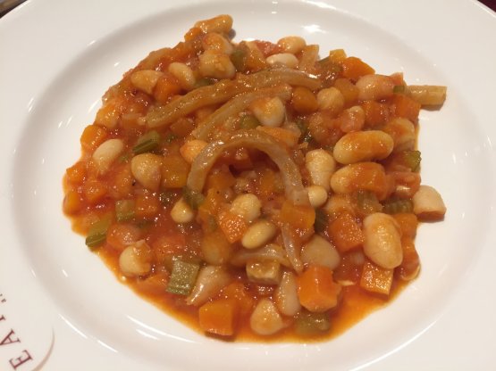 Soup with pork rind and beans by Rita Sodi