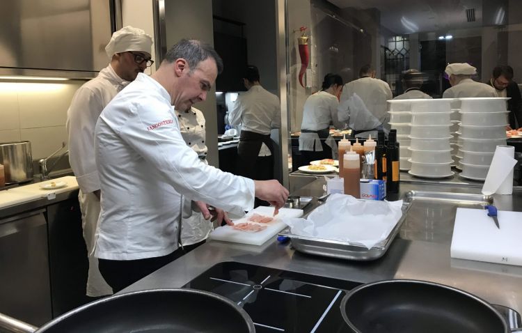 Domenico Soranno nella cucina di via Romagnosi
