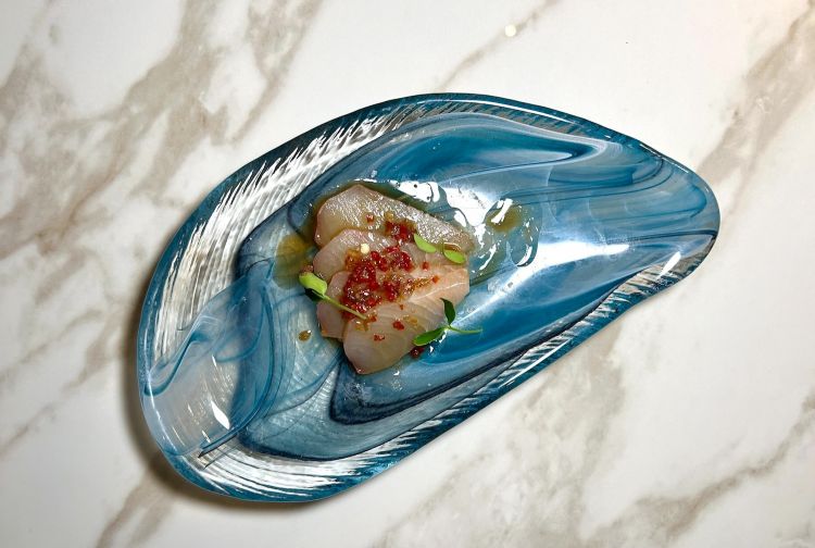 Sashimi di palamita con peperoncino e zenzero
