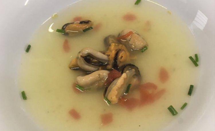 Zuppetta di cozze: il frutto di mare più popolare nella preparazione più tradizionale