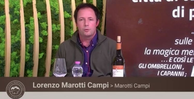 Lorenzo Marotti Campi ​della Marotti Campi ha presentato un vino macerato 5 mesi sulle bucce
