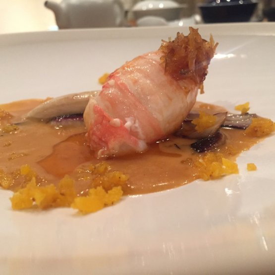 Scampi, bisque, scampi roe, white asparagus and mushrooms (photo by Bowerman)
