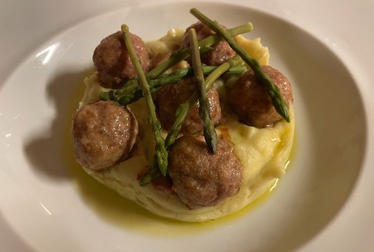 Cinta & asparagini: un piatto delizioso, nella sua