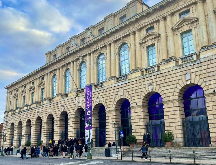 La manifestazione si è tenuta al Palazzo della Gran Guardia a Verona