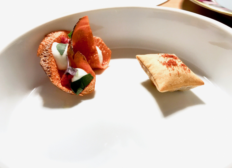 To the left, Homage to Ciro Oliva, we already mentioned this here: Massimo Bottura’s stuzzico dedicated to Ciro Oliva. To the right, Salted codfish and tomato
