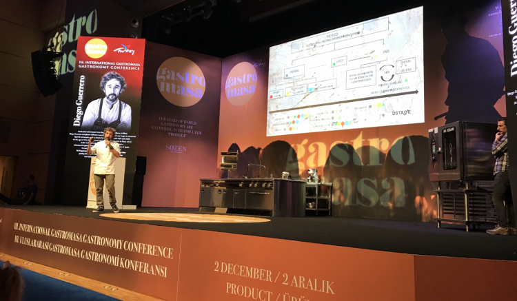 Guerrero on the stage of Gastromasa, in Istanbul
