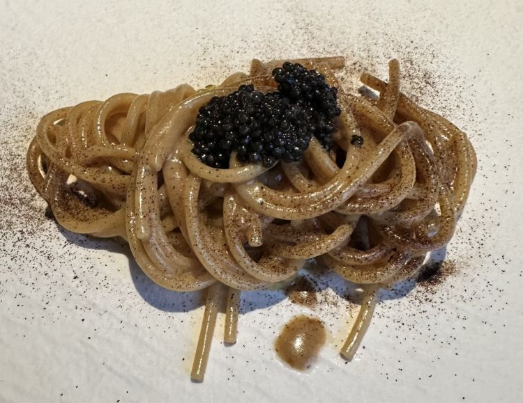 Spaghetti burro, brace e anguilla