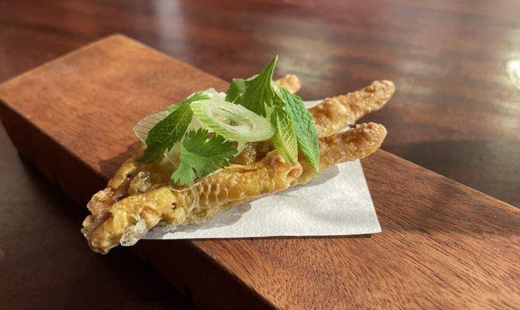 Zampa di pollo croccante
