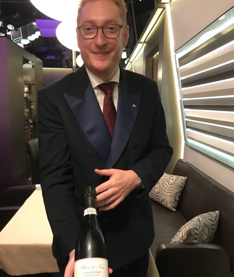 Paolo Porfidio, sommelier di Terrazza Gallia
