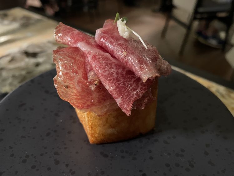 Ebisi Wagyu - Shokupan, bresaola di wagyu A5, tartufo nero e rafano