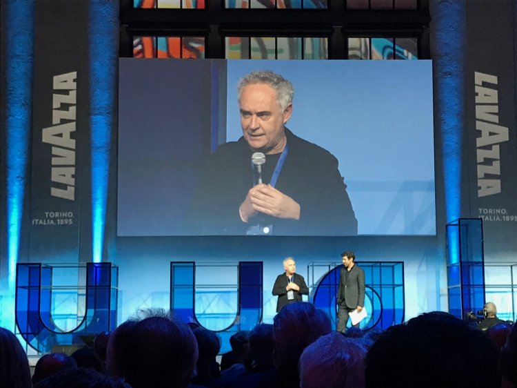 Ferran Adrià sul palco
