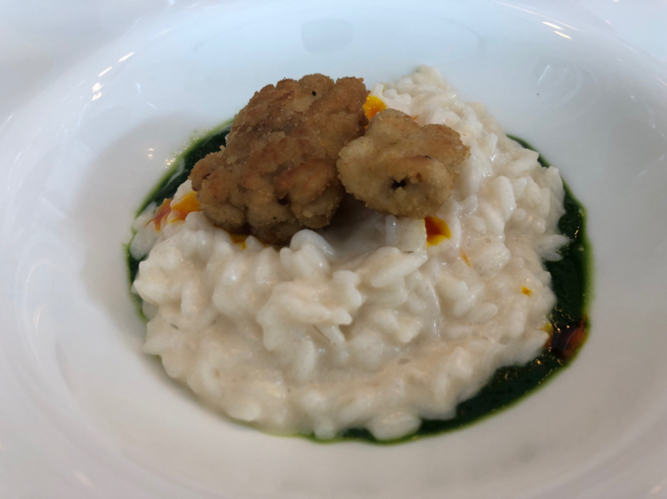 Risotto con zafferano, mandorla, spinaci e cervella di Corrado Assenza
