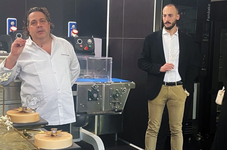 Il pasticcere Gianluca Fusto con l'enologo Andrea Canal

