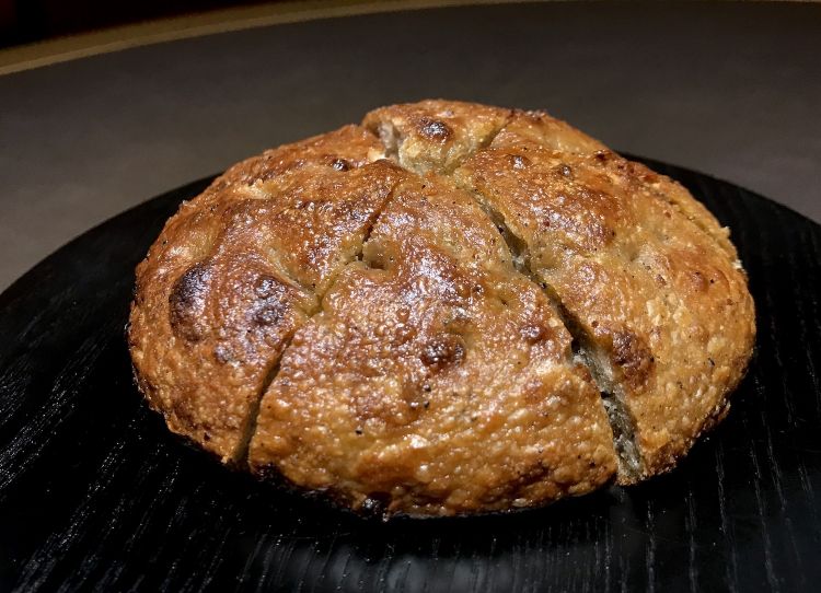 Panis rusticus di farina integrale e fagioli fermentati, con lievito naturale. Buonissimo