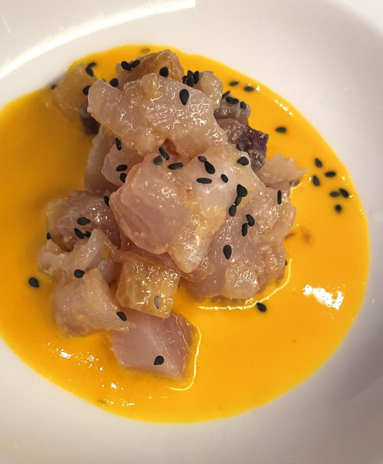 Il crudo: Ceviche di ricciola, leche de tigre, passion fruit, aji amarillo