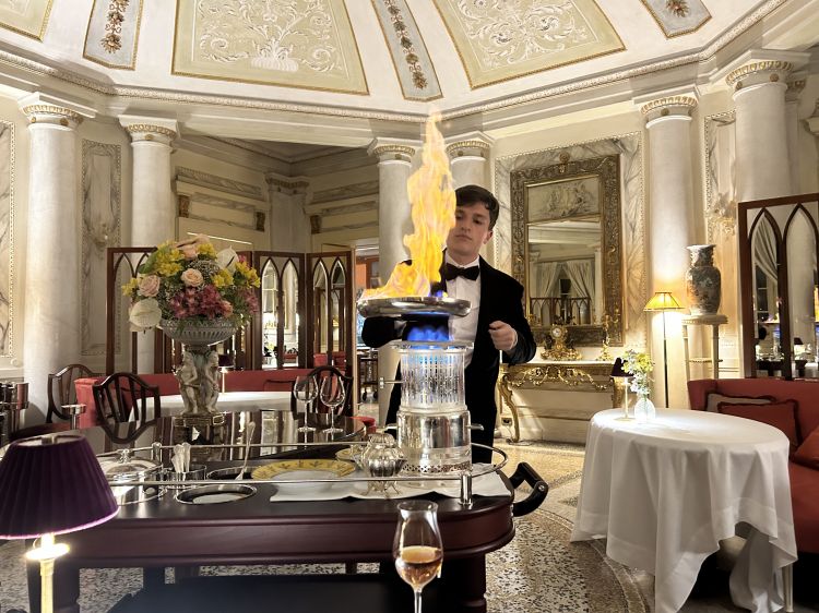 Table preparation of Crêpe Suzette