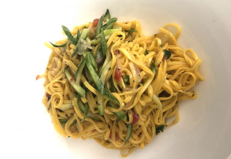 I Tajarin zucchine, cipolle di Tropea e pomodoro di Ferretti
