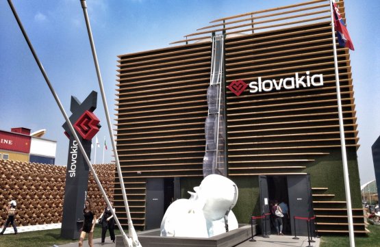 In front of the entrance to the Slovakian pavilion