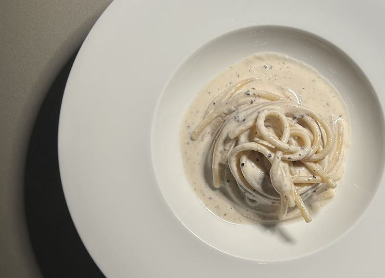 Tonnarelli cacio e pepe
