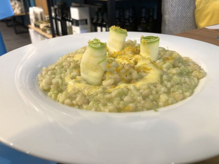 Fregula, zucchine e bottarga
