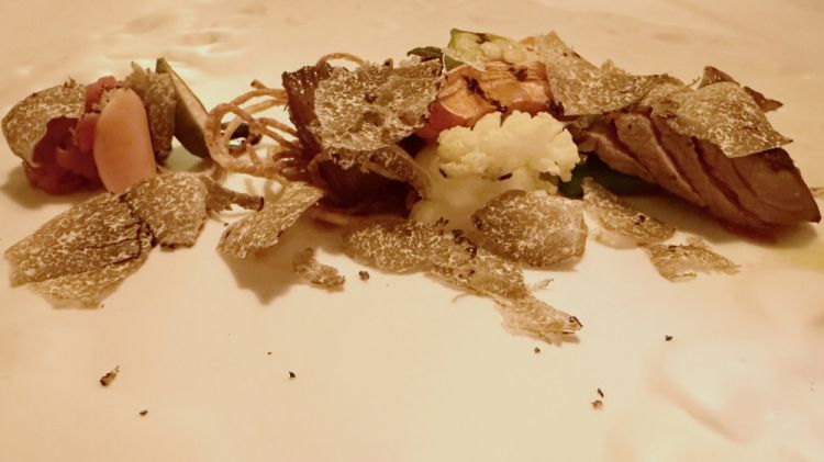 Tre consistenze di Chianina e i suoi contorni: griglia, stracotto e tartare battuta al coltello con verdure di stagione e tartufo fresco