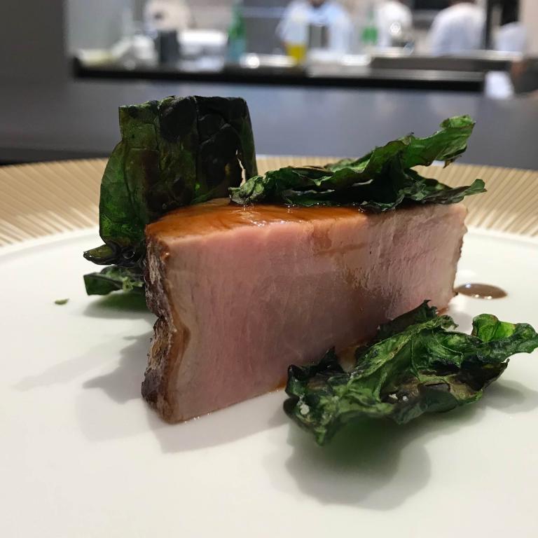 Maialino di Mora Romagnola, pepe garofanato e limone